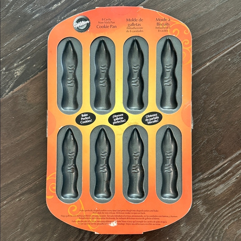 Wilton Halloween Orange and Black Cookie Pan